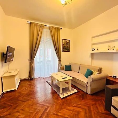 Hidden Gem In The Old Town Apartment ทิมิชัวรา ภายนอก รูปภาพ