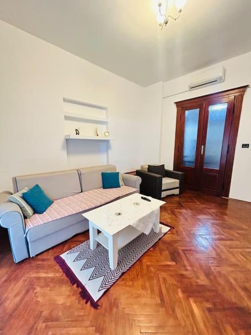 Hidden Gem In The Old Town Apartment ทิมิชัวรา ภายนอก รูปภาพ